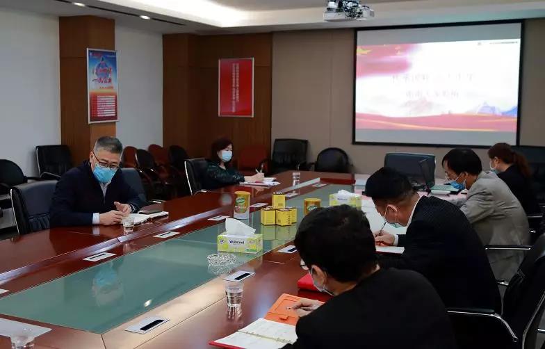 广药集团总司理杨军到白云山PP电子5金狮公司调研